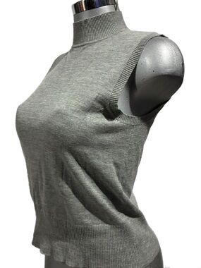 Judith Hart Silk Blend Sleeveless Sweater Top Mock Neck Gray Contemporary Medium